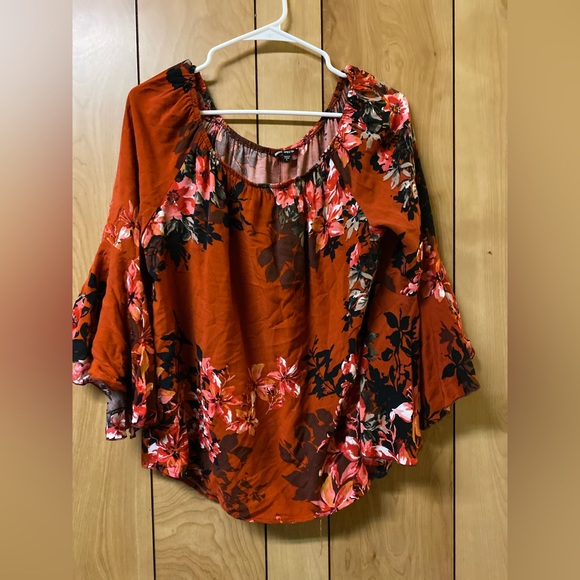 clothes for sale !! - Picture 1 of 1